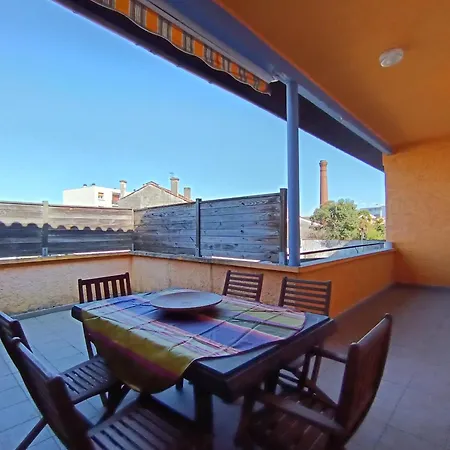 Quiet Family 3 Bedrooms Apartment, 5 Min To St Jean Train Station Διαμέρισμα